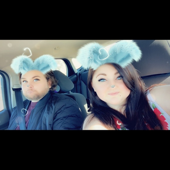 Meet your Posher, Michaela - Picture 2 of 2